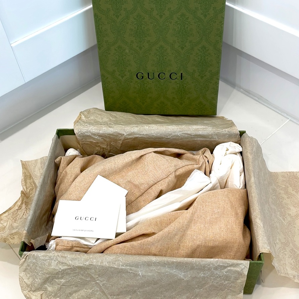 Gucci Gold Sequined Marmont Heel - Picture 9 of 10